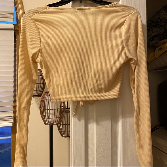 ribbed long sleeve ruched front crop top - Picture 6 of 6